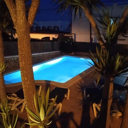 Hermosa Casa Con Piscina Cerca De La Playa De Punta Prima Punta Prima  Exteriör bild